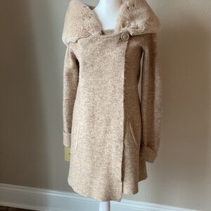 Ellen Tracy Tan Knit Sweater coat with removable faux fur collar